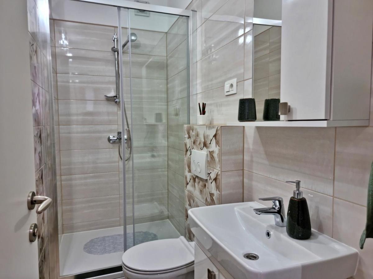 Apartment Hana Omiš Buitenkant foto
