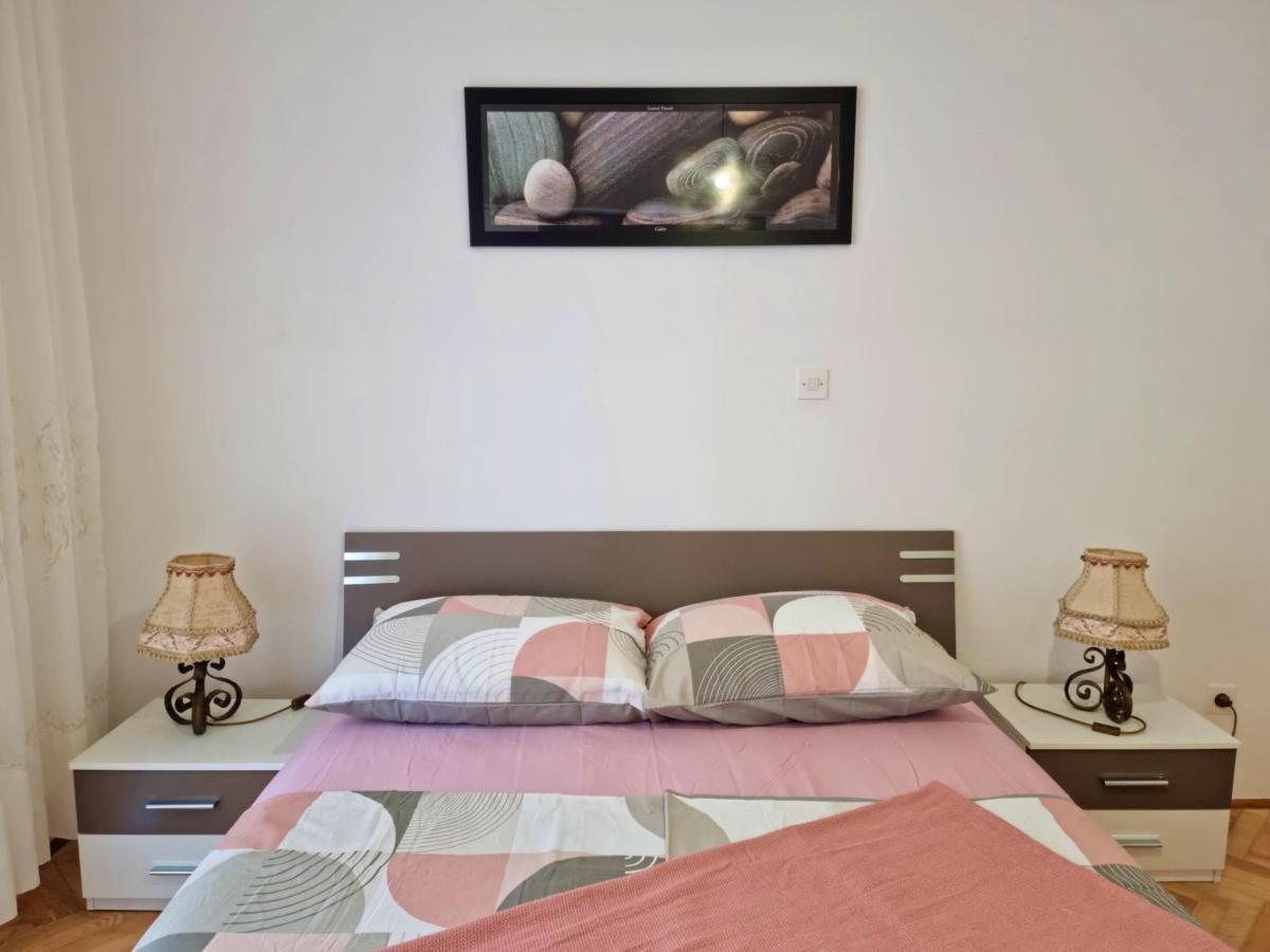 Apartment Hana Omiš Buitenkant foto