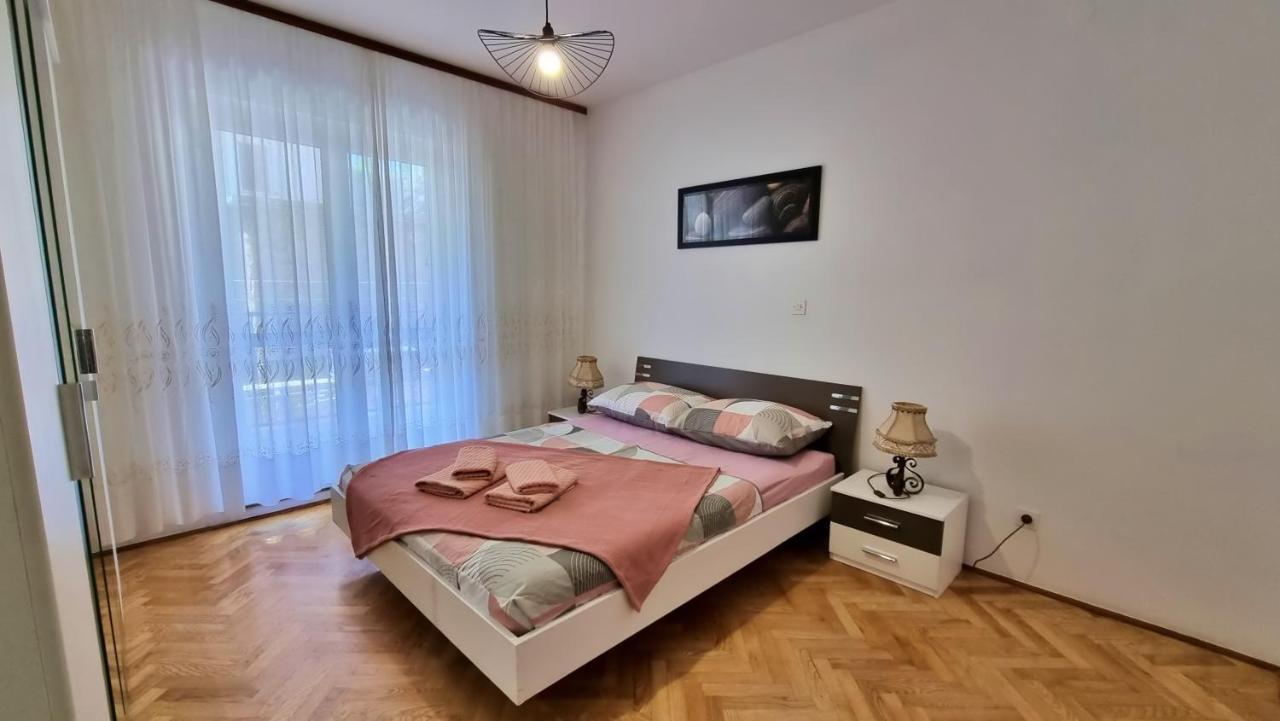 Apartment Hana Omiš Buitenkant foto